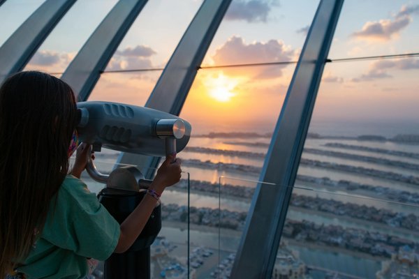 Quelles stratégies adoptent les compagnies aériennes pour réduire leur empreinte carbone ?